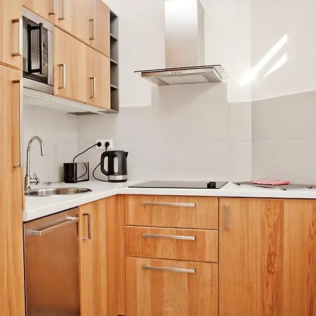 Alexandra * غدينيا